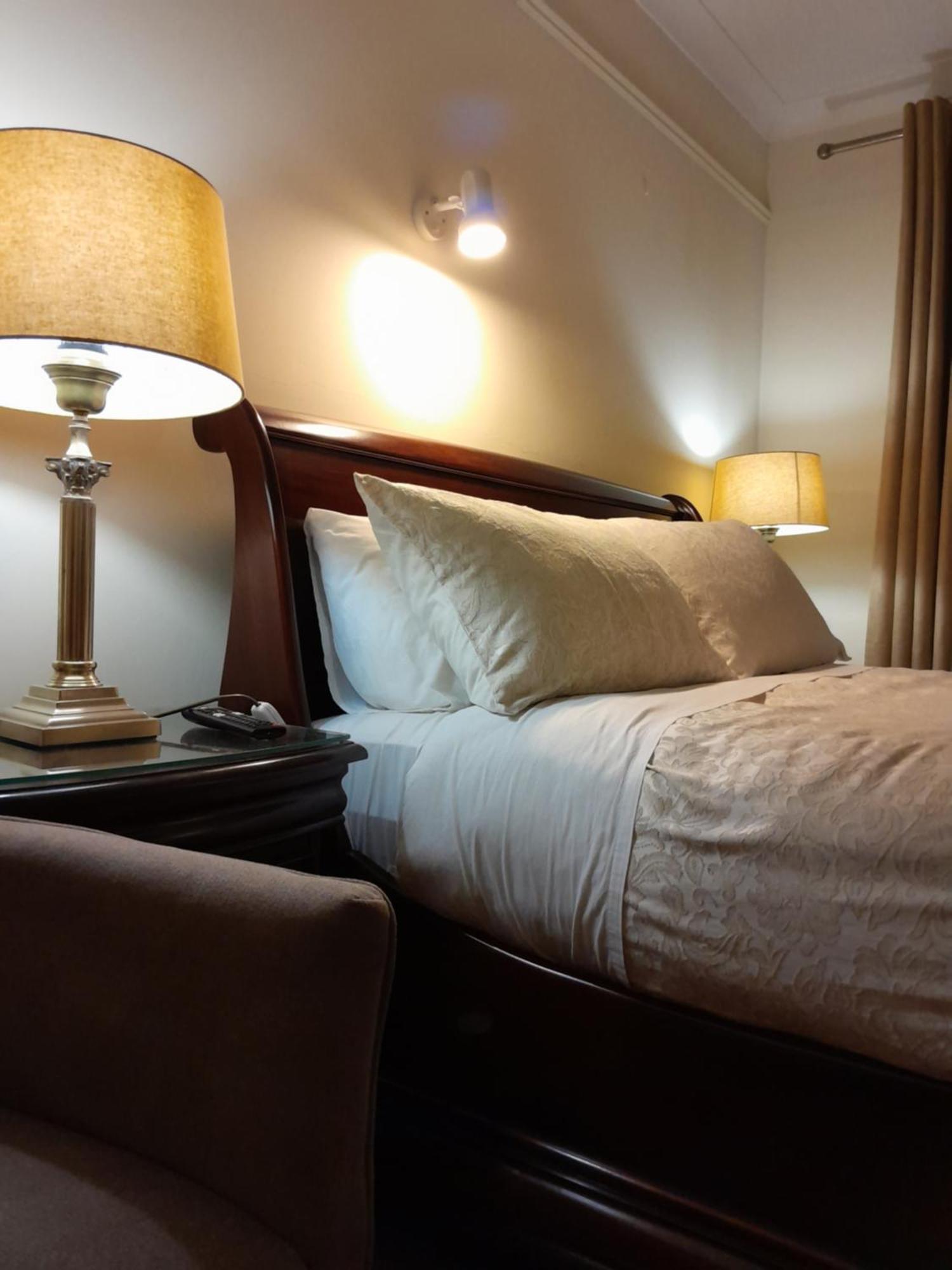 Готель Woodhaven Manor H91Rc9D Голвей Екстер'єр фото
